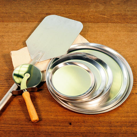 Pizza Trays and Utensils